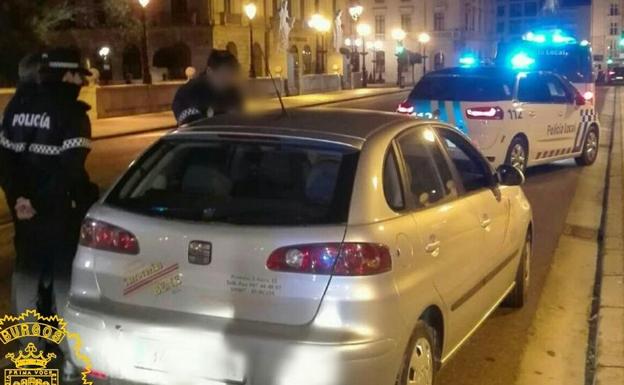 La detención se produjo en el puente San Pablo/@PoliciadeBurgos