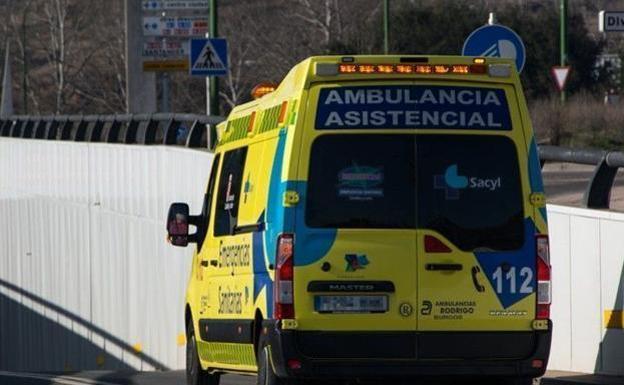 Imagen de archivo de una ambulancia del Sacyl/JAQ