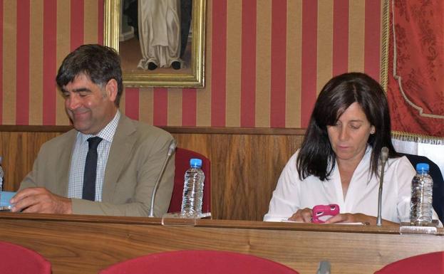 Los dos concejales no adscritos tienen presencia destacada en las juntas de distrito/PCR