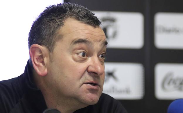 Carlos Pouso, entrenador del Racing de Santander./GIT