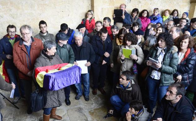 El año pasado no se pudieron entregar restos de represaliados./Ricardo Ordóñez/ICAL