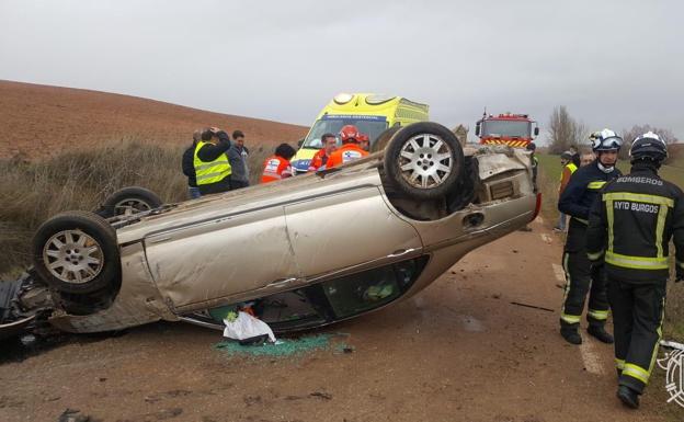 Un fallecido tras volcar su vehículo en Villafuertes